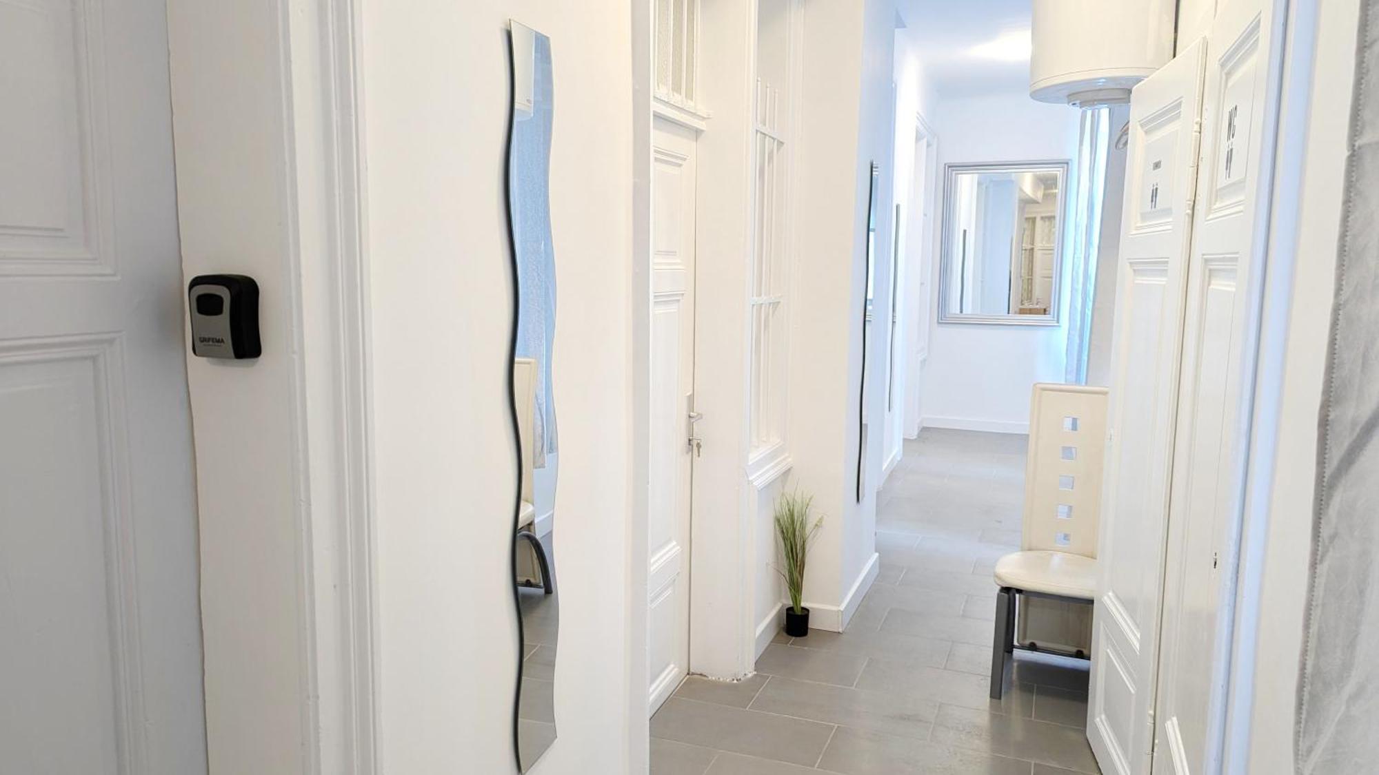 Comfortable In Lugner City Area Privatunterkunft *