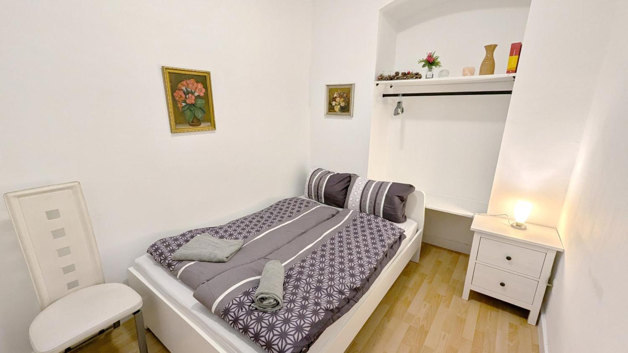 Homestay Comfortable In Lugner City Area